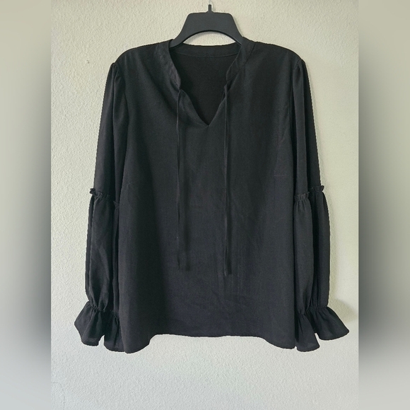 Unbranded Womens Blouse Plus size 1X Black Bell Ruffle Long Sleeves Tie Neck - Picture 2 of 9